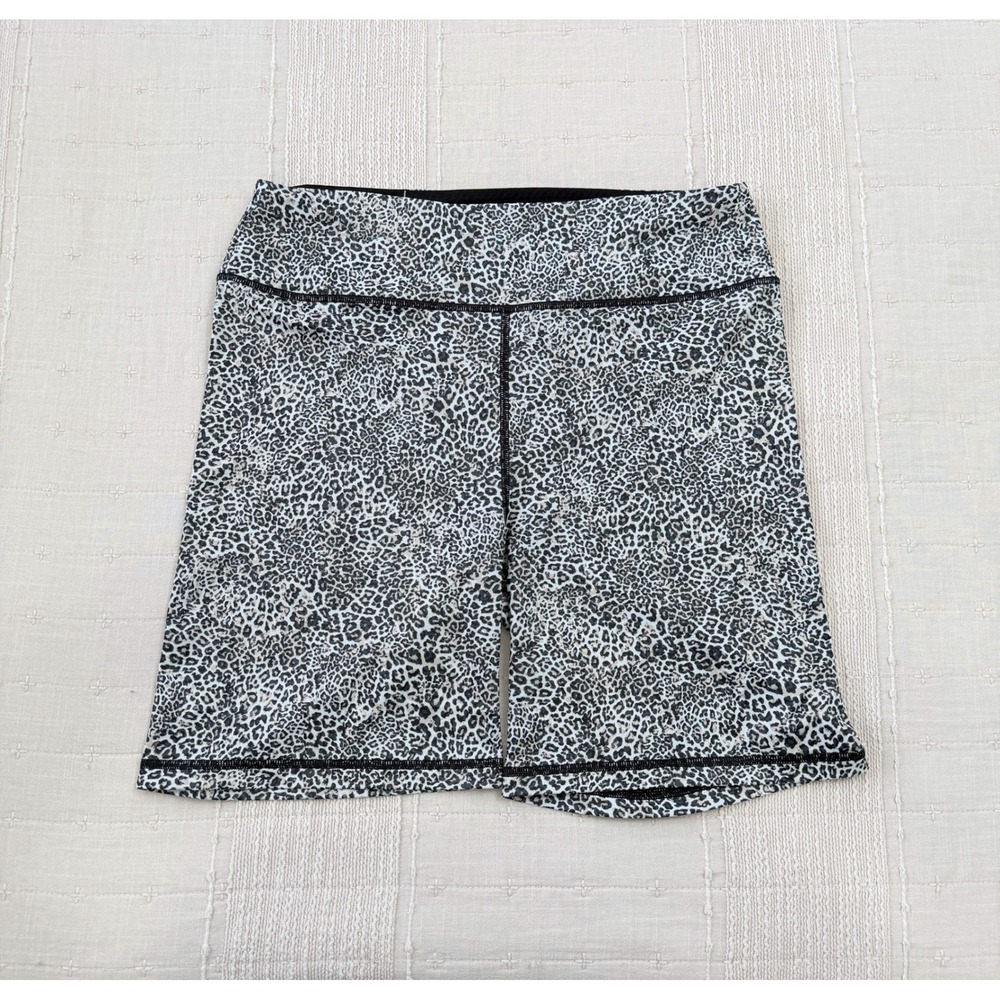 Victoria Sport Biker Shorts Womens L Gray Leopard Print Athletic Yoga